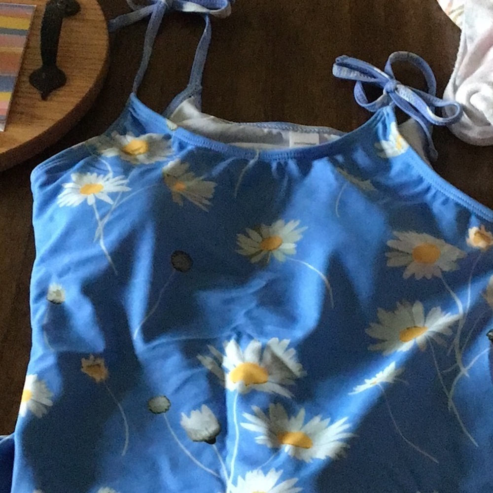 Girls NEW one piece swim suit size 13-14 - Picture 1 of 4